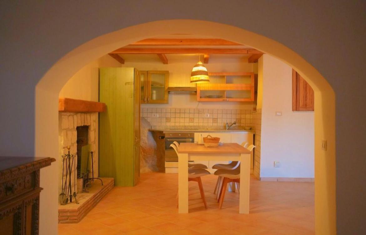 Oikos Guesthouse & Rooftop Suio Exterior foto