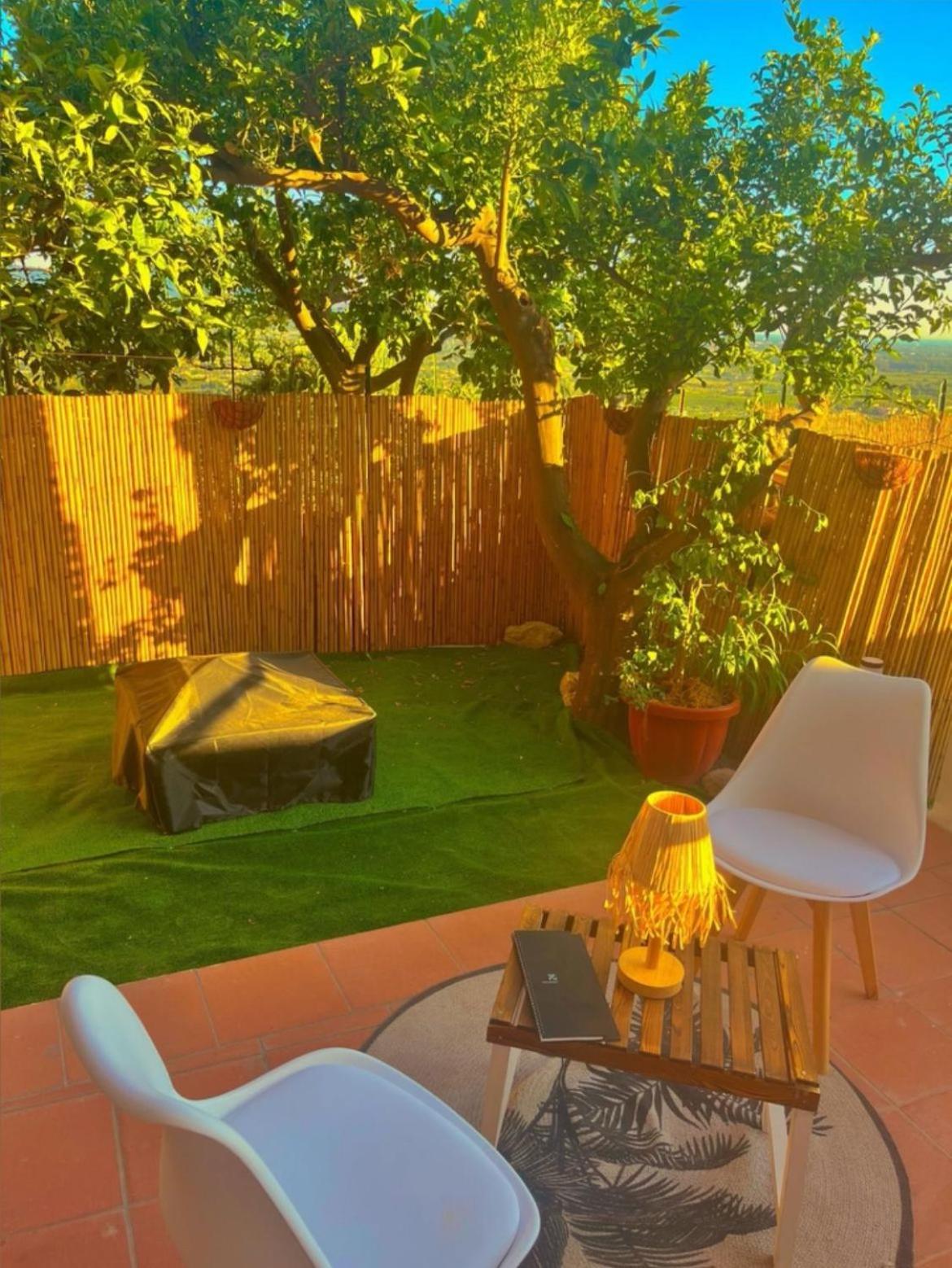 Oikos Guesthouse & Rooftop Suio Exterior foto